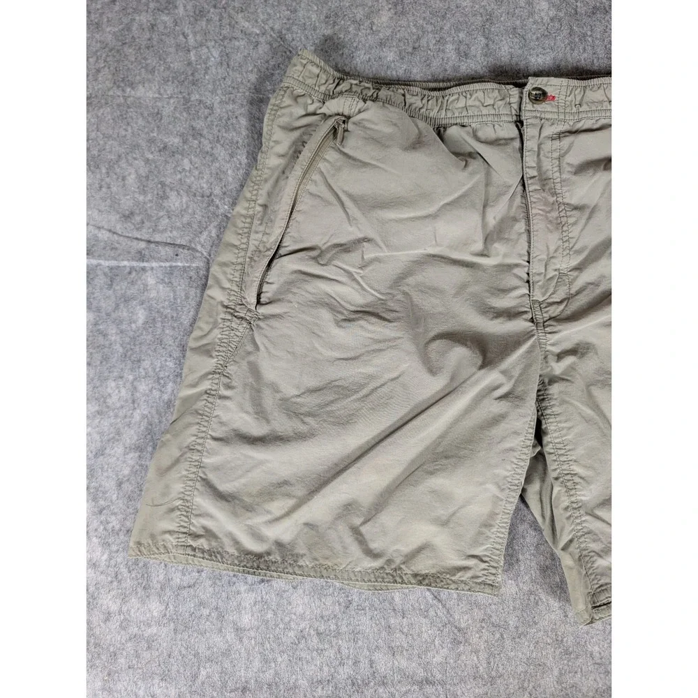 The North Face Mens Khaki Nylon Utility Hiking Shorts Zipper Pockets Regular M